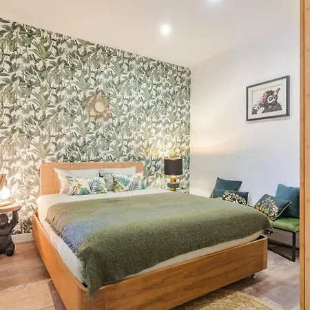 Graca 3br With Terrace By Host For Us Apartmán