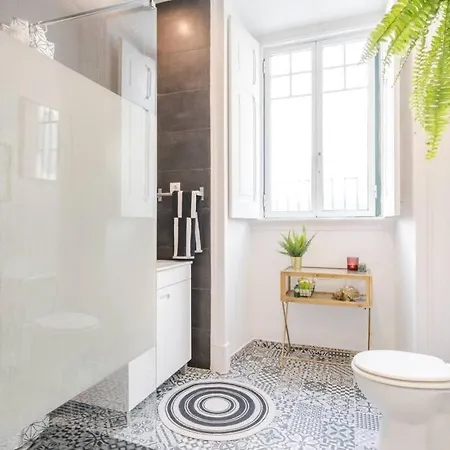 Graca 3br With Terrace By Host For Us Lissabon